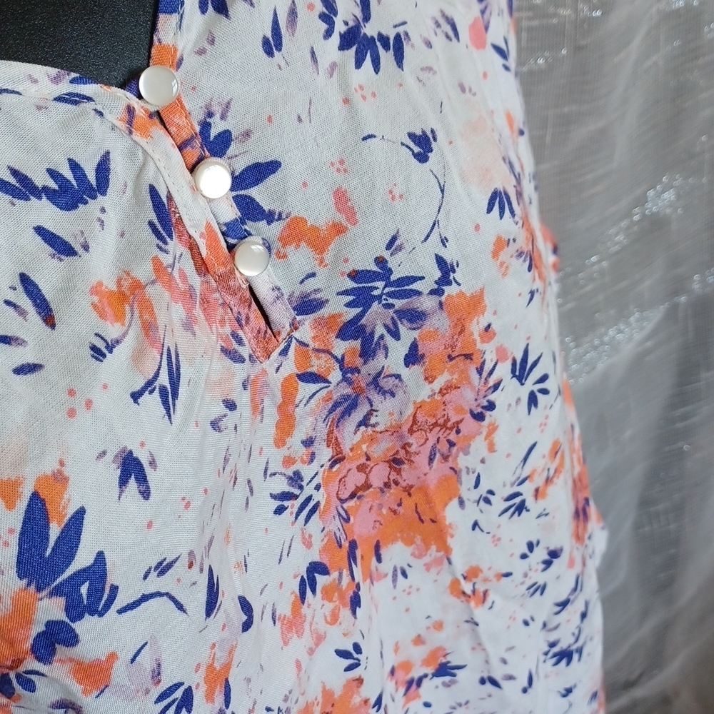 Old Navy Floral tunic, cream, orange, blue pink - Picture 5 of 5